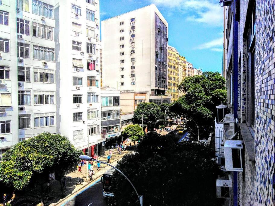 Copacabana Saleta, Grande Com Ar Cond Wi-fi A 2 Qds Da Río de Janeiro